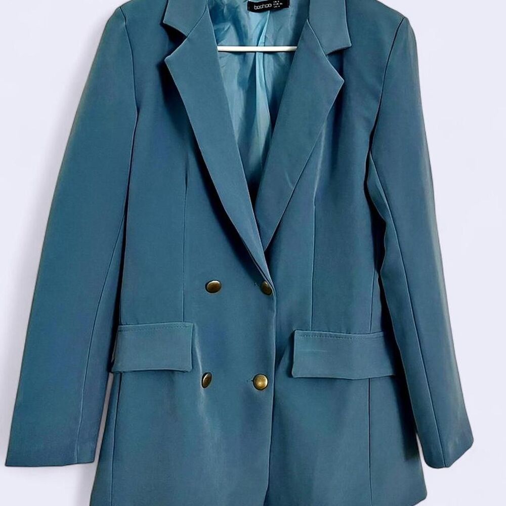 Boohoo Women's Blue Blazer and Pant Suit Set - Picture 3 of 8
